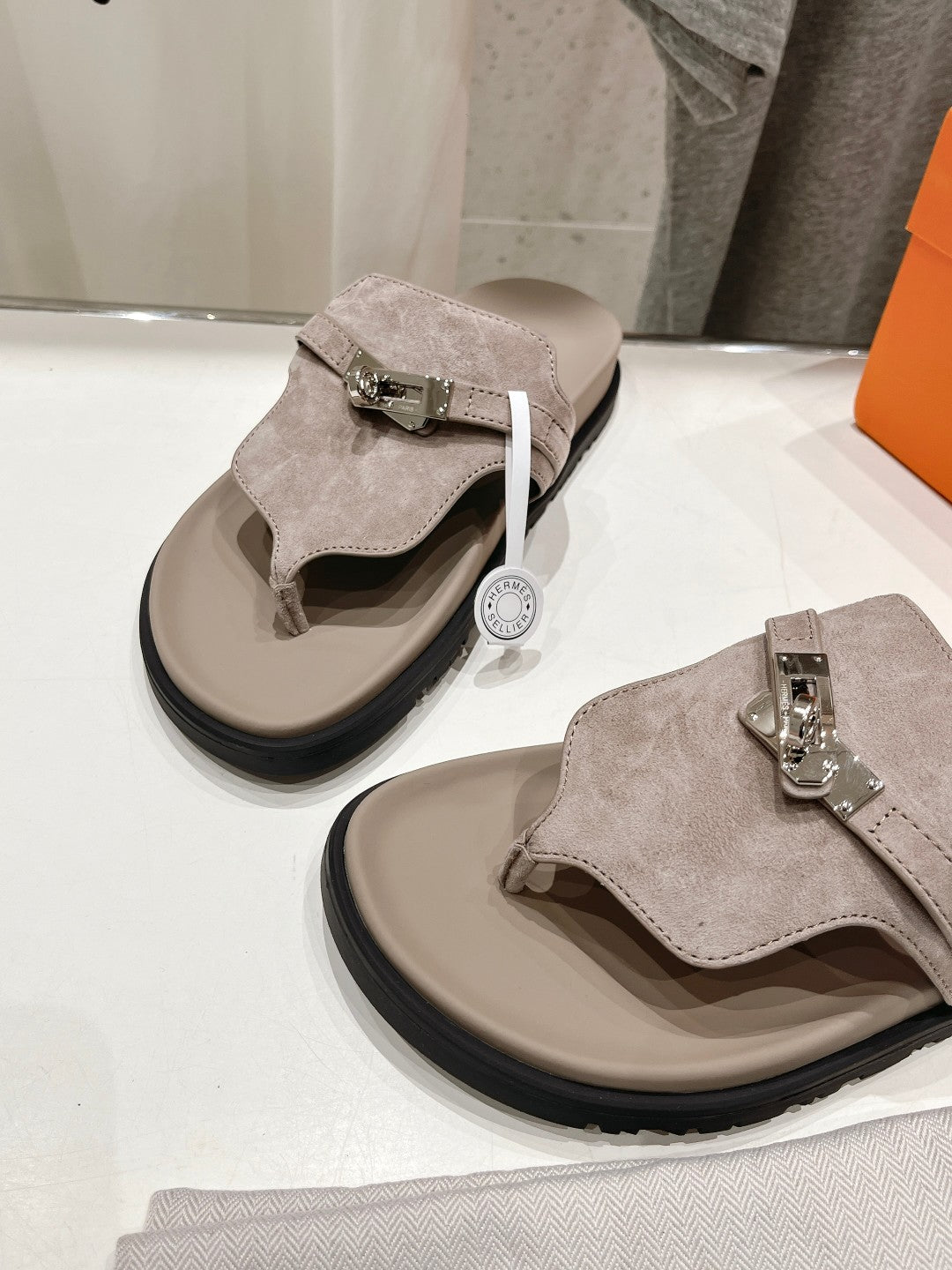EMPIRE SANDAL LIGHT GRAY SUEDE - 35