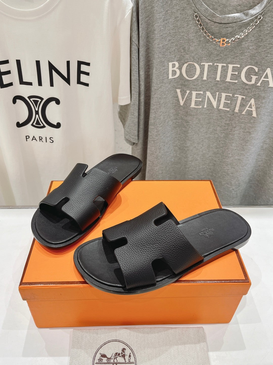 IZMIR SANDAL BLACK LAMBSKIN - 35