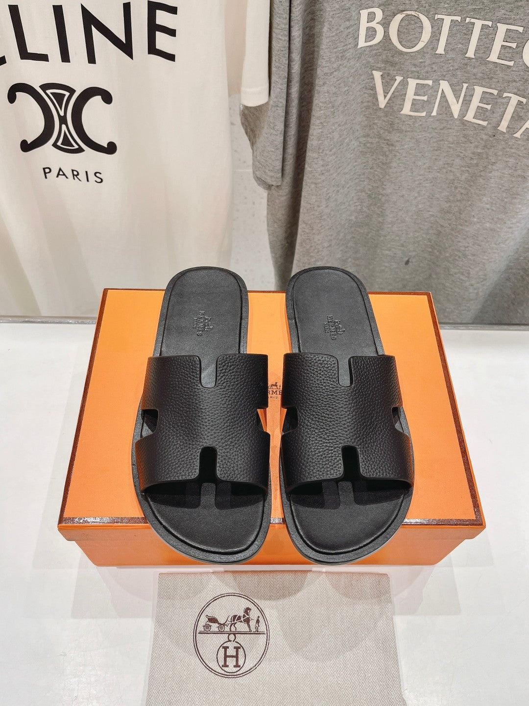IZMIR SANDAL BLACK LAMBSKIN - 35