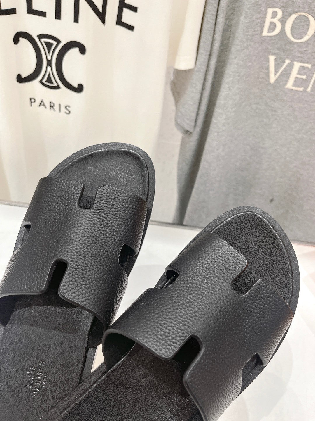 IZMIR SANDAL BLACK LAMBSKIN - 35