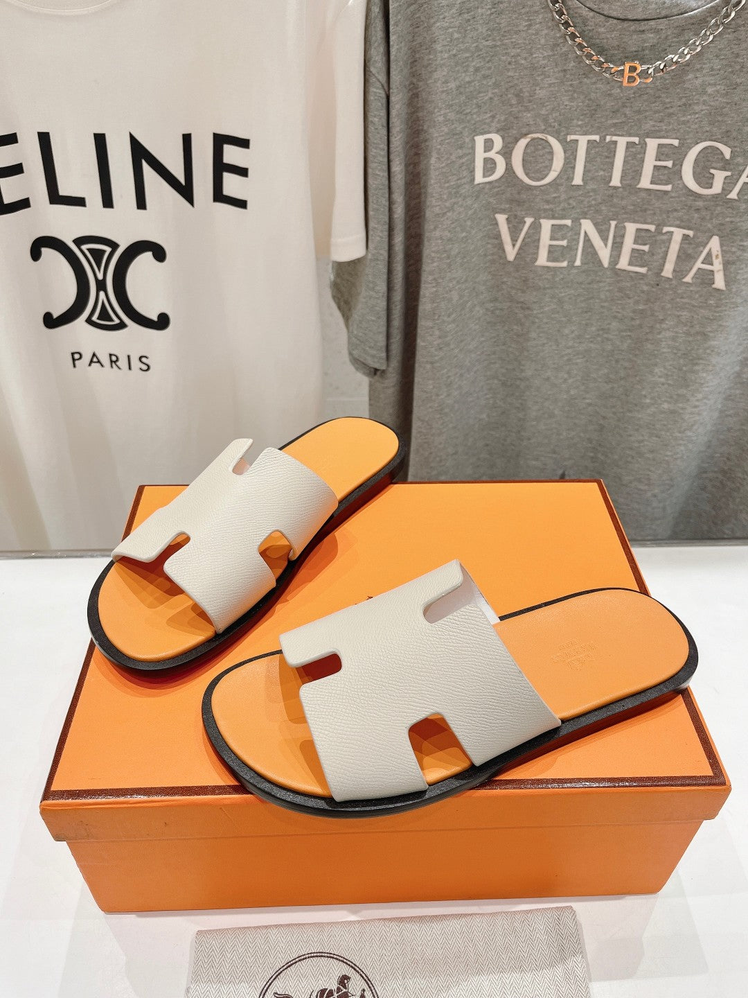IZMIR SANDAL CREAM WHITE MIX LIGHT ORANGE LAMBSKIN - 35