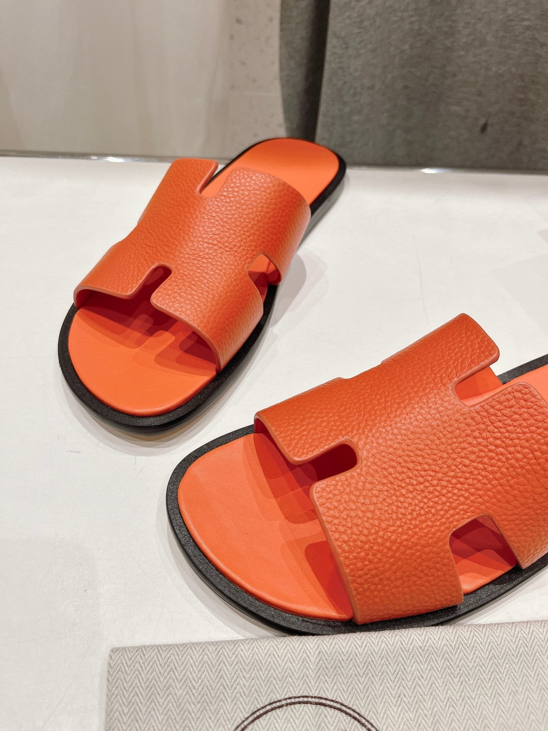 IZMIR SANDAL ORANGE LAMBSKIN - 35