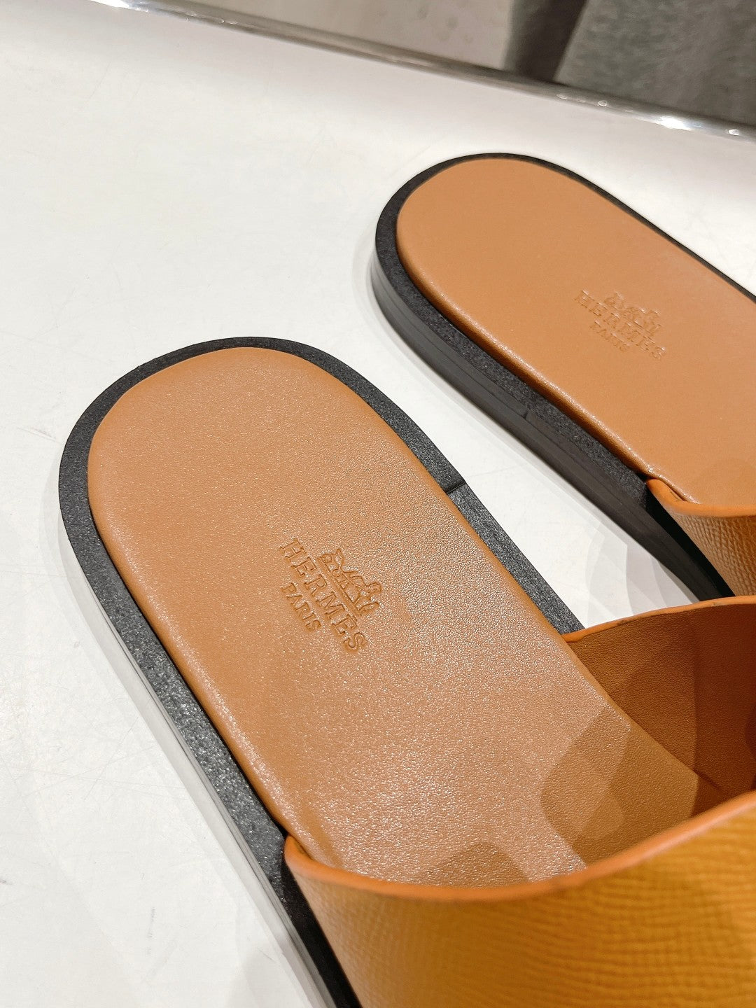 IZMIR SANDAL AMBER LAMBSKIN - 35