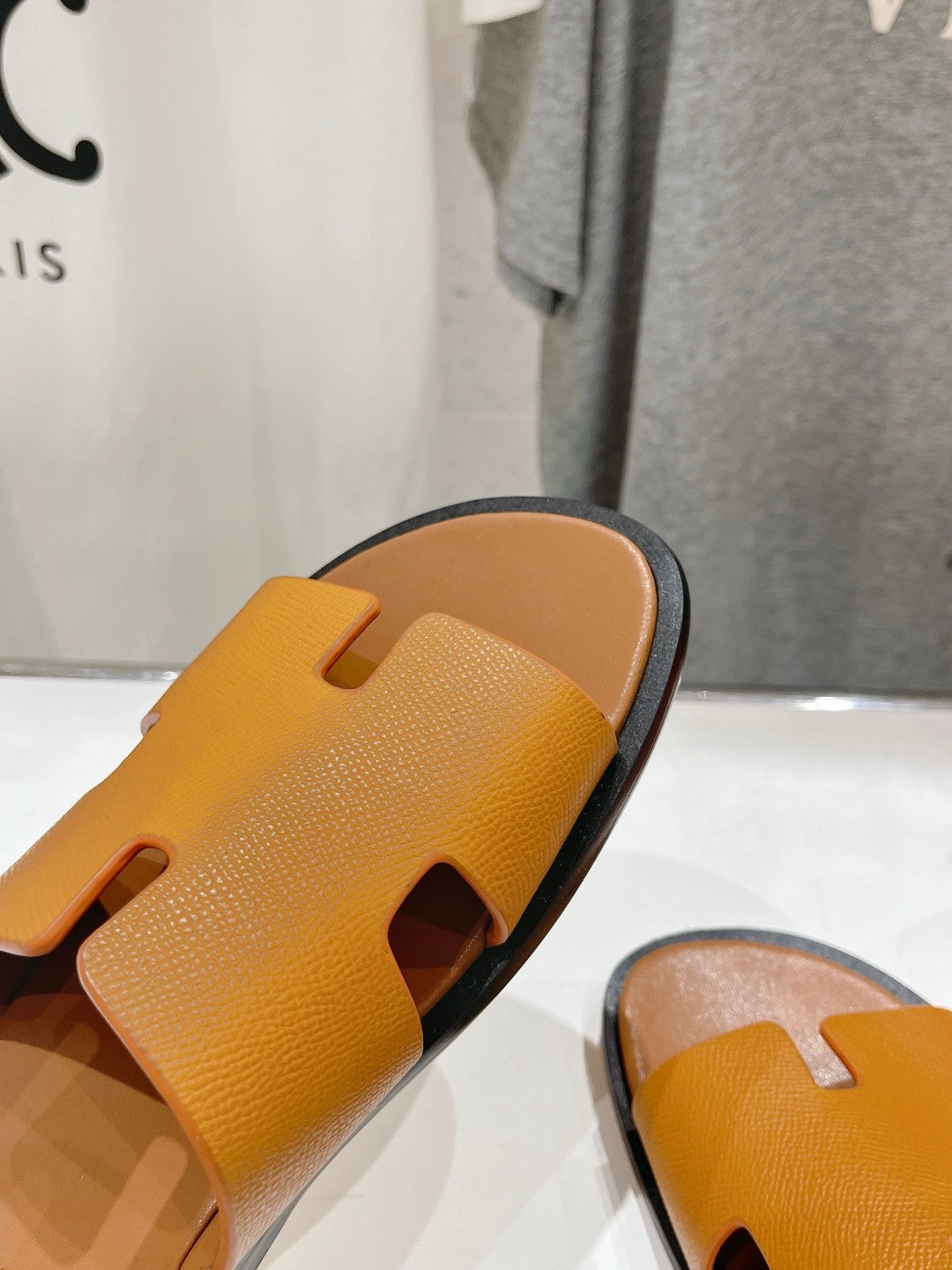 IZMIR SANDAL AMBER LAMBSKIN - 35