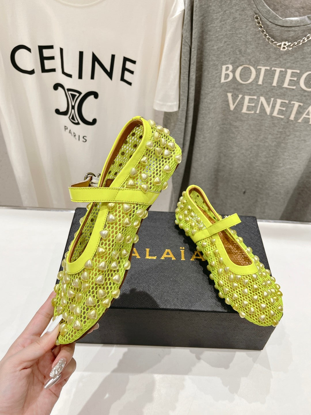 ALAIA PEARL MARY JANE SHOES IN NEON YELLOW MESH AND CALFSKIN - 35