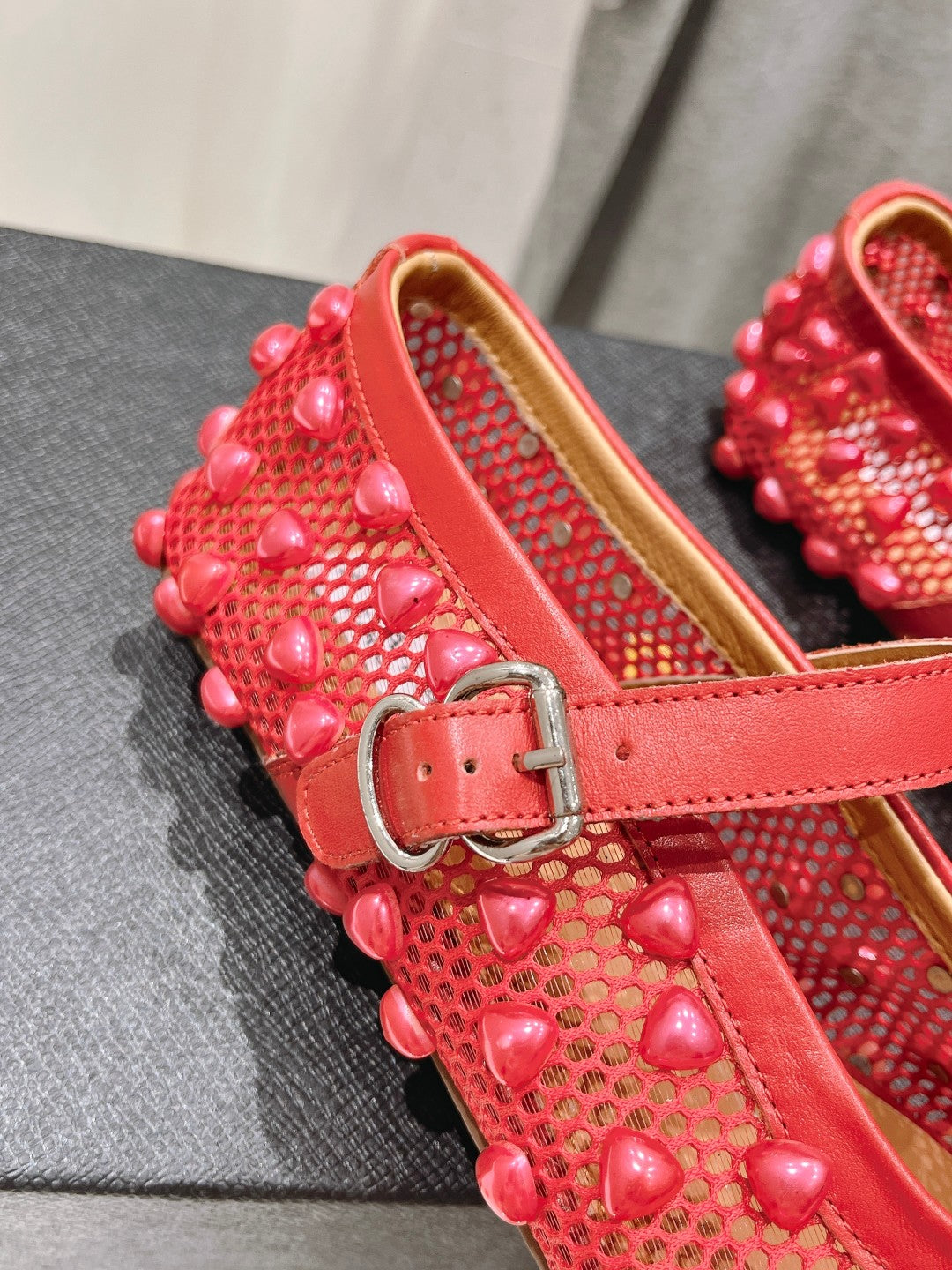 ALAIA PEARL MARY JANE SHOES IN CHERRY RED MESH AND CALFSKIN - 35