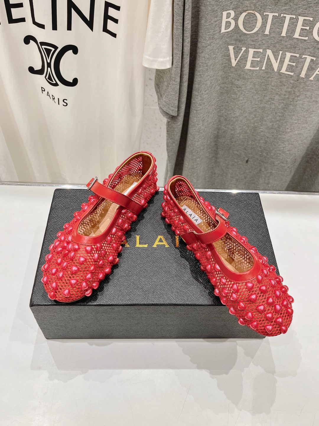 ALAIA PEARL MARY JANE SHOES IN CHERRY RED MESH AND CALFSKIN - 35