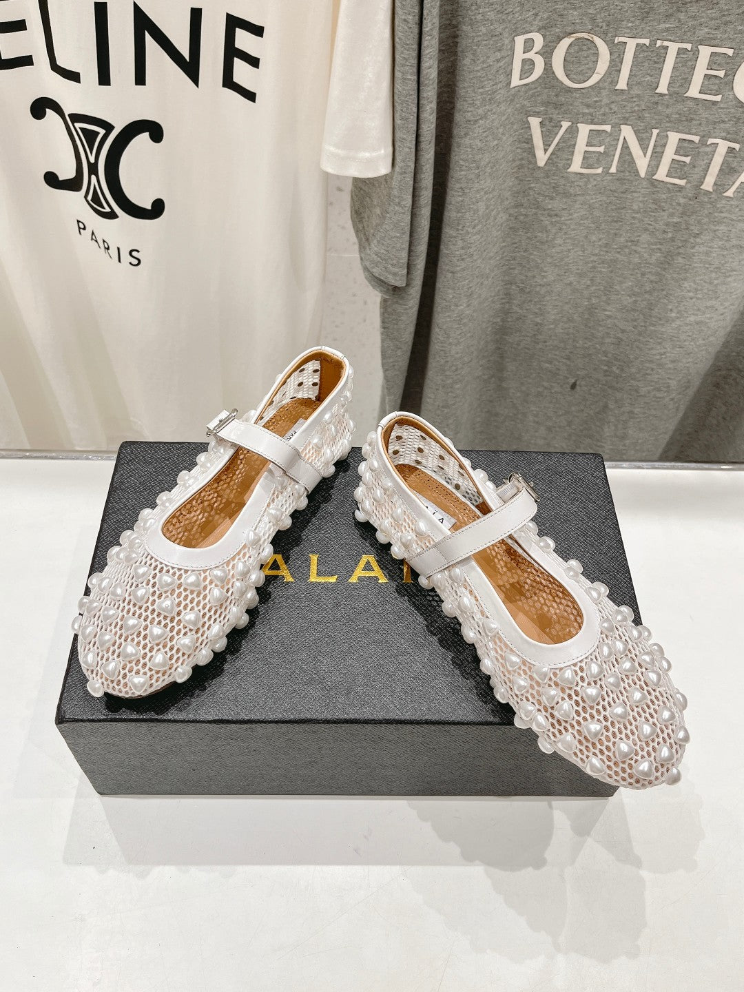 ALAIA PEARL MARY JANE SHOES IN WHITE MESH AND CALFSKIN - 35