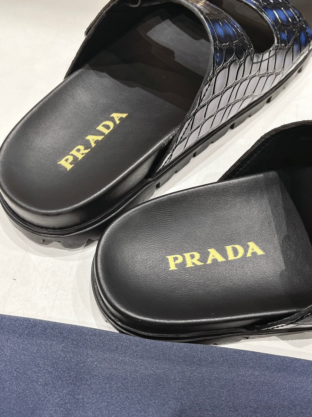 PRA CROCODILE MOTIF STRAP SLIDES SANDALS BLACK AND LAPIS CALFSKIN - 35