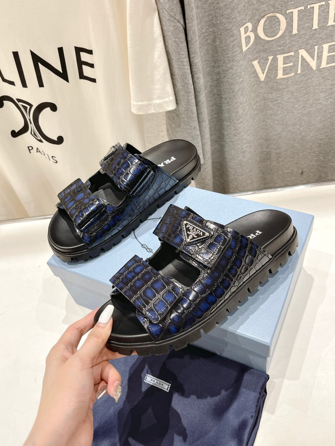 PRA CROCODILE LEATHER MOTIF SANDALS BLACK AND LAPIS CALFSKIN - 35
