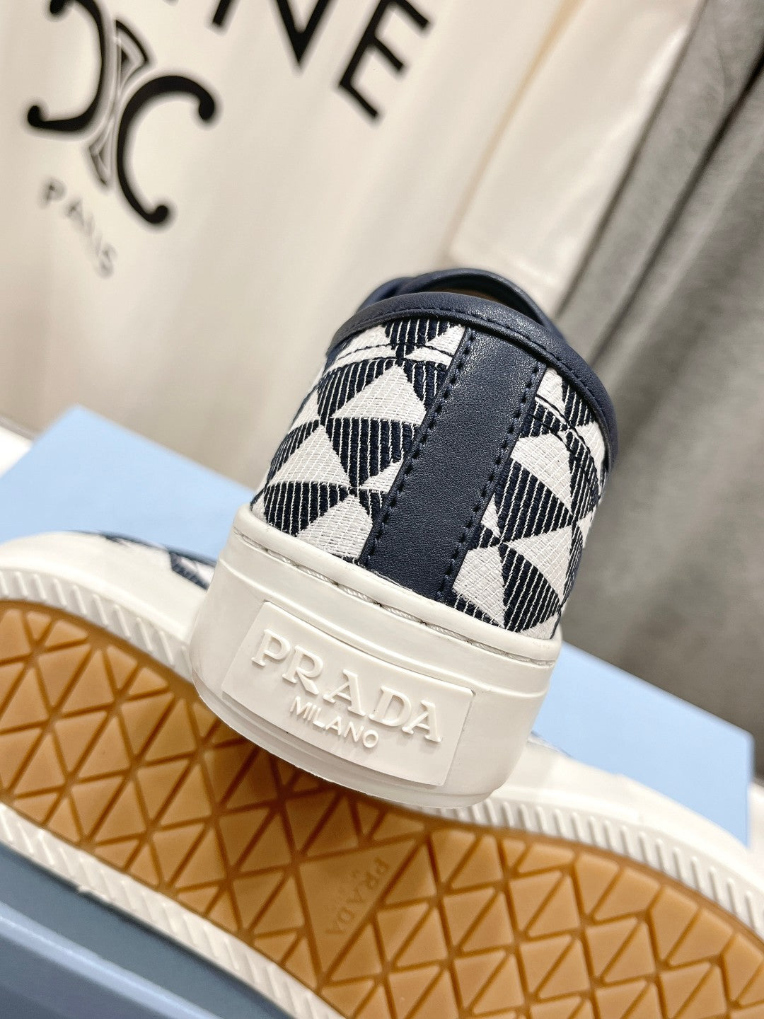 PRA PRINTED COTTON SNEAKERS WHITE AND BLACK TRIANGLE CANVAS - 35