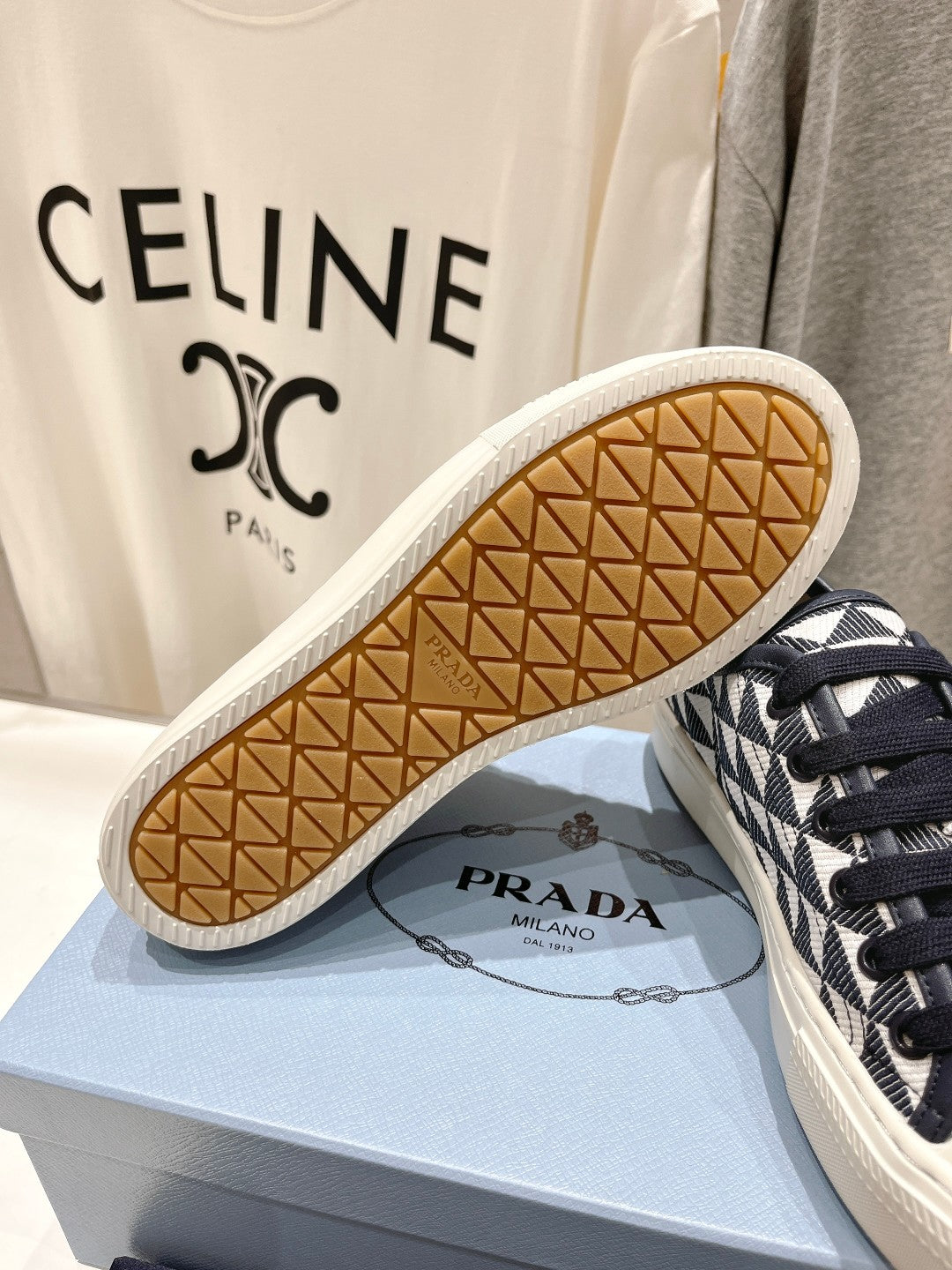 PRA PRINTED COTTON SNEAKERS WHITE AND BLACK TRIANGLE CANVAS - 35