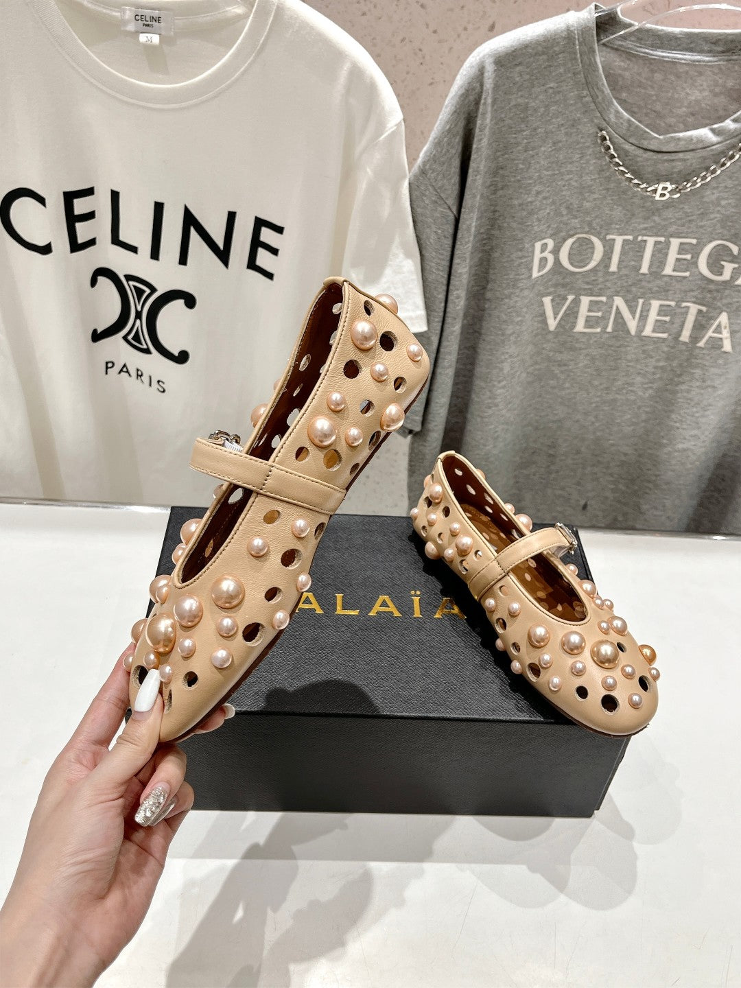ALAIA PEARL MARY JANE SHOES IN BISQUE BEIGE LAMBSKIN - 35