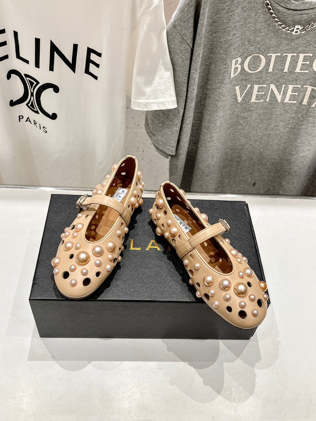 ALAIA PEARL MARY JANE SHOES IN BISQUE BEIGE LAMBSKIN - 35