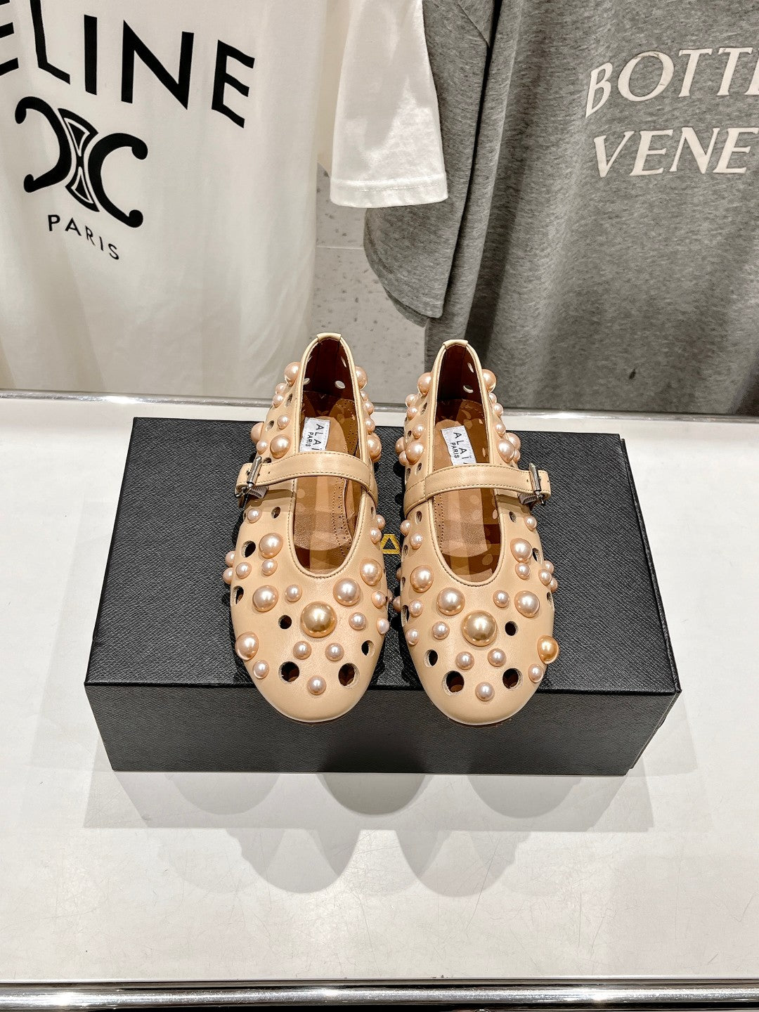ALAIA PEARL MARY JANE SHOES IN BISQUE BEIGE LAMBSKIN - 35