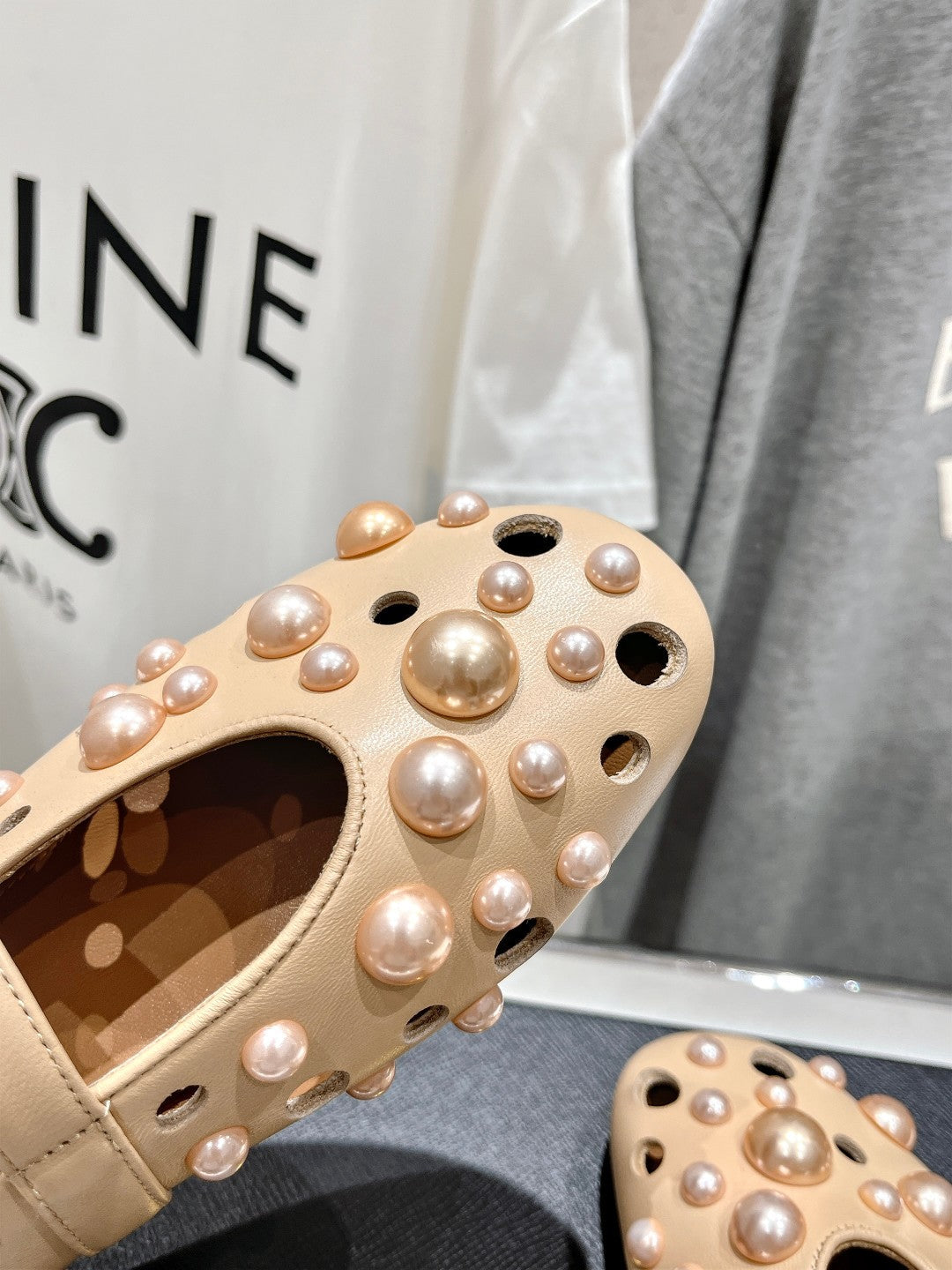 ALAIA PEARL MARY JANE SHOES IN BISQUE BEIGE LAMBSKIN - 35