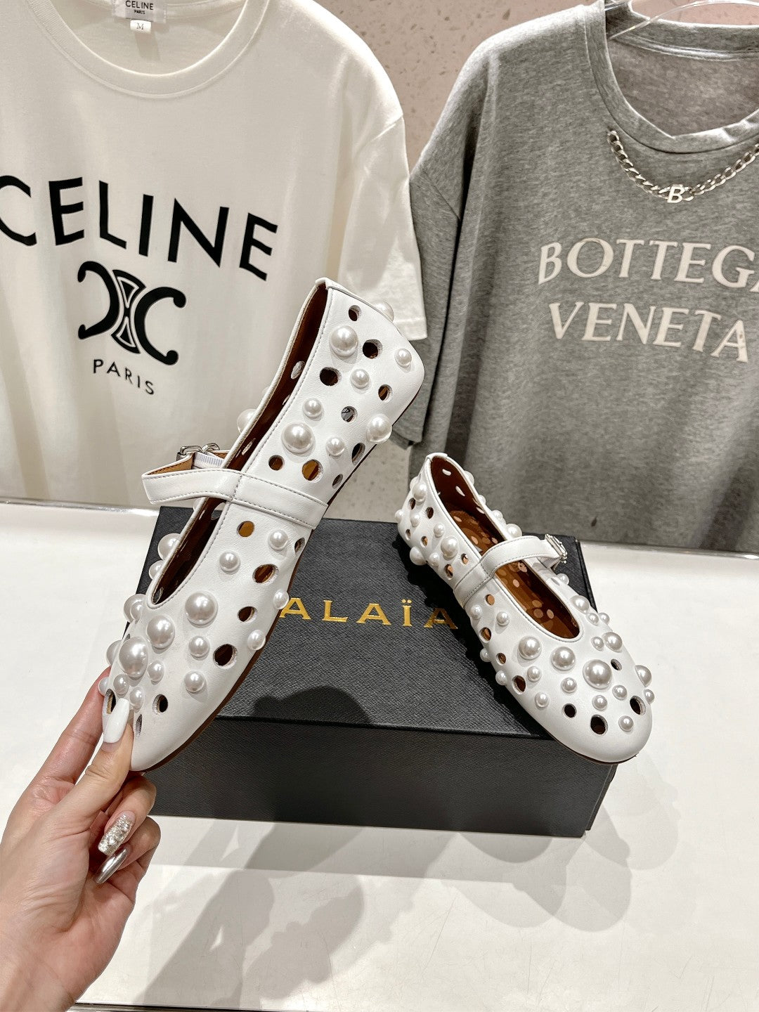 ALAIA PEARL MARY JANE SHOES WHITE LAMBSKIN - 35