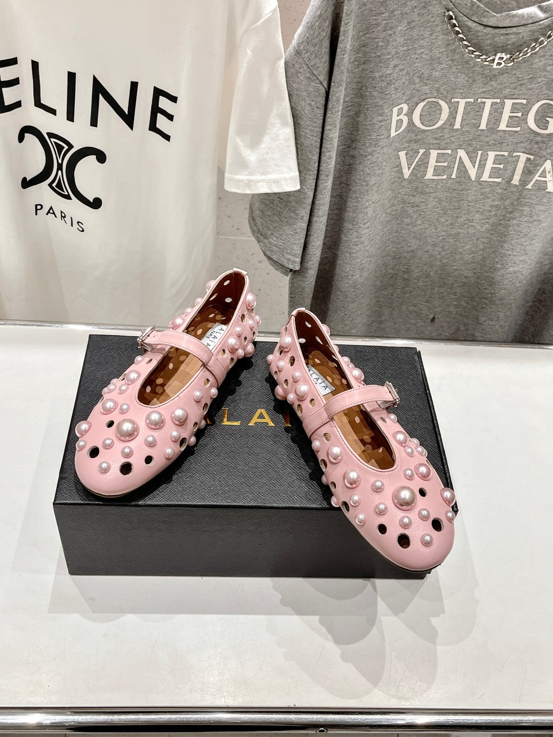 ALAIA PEARL MARY JANE SHOES IN LIGHT PINK LAMBSKIN - 35