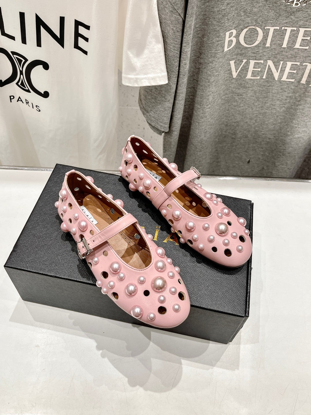 ALAIA PEARL MARY JANE SHOES IN LIGHT PINK LAMBSKIN - 35
