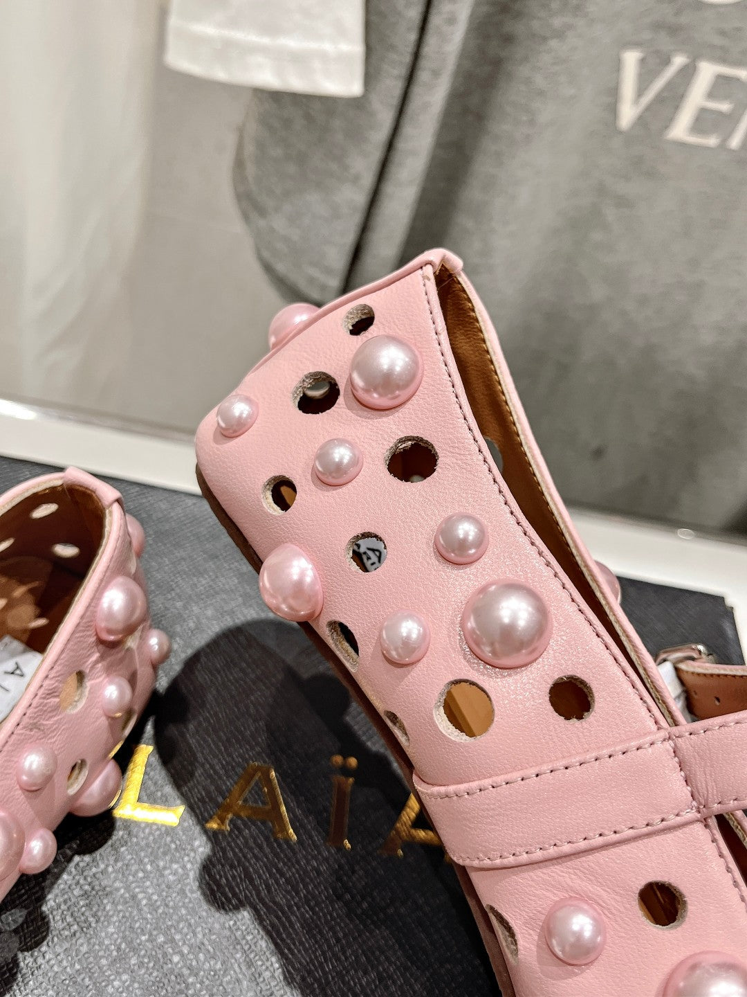 ALAIA PEARL MARY JANE SHOES IN LIGHT PINK LAMBSKIN - 35