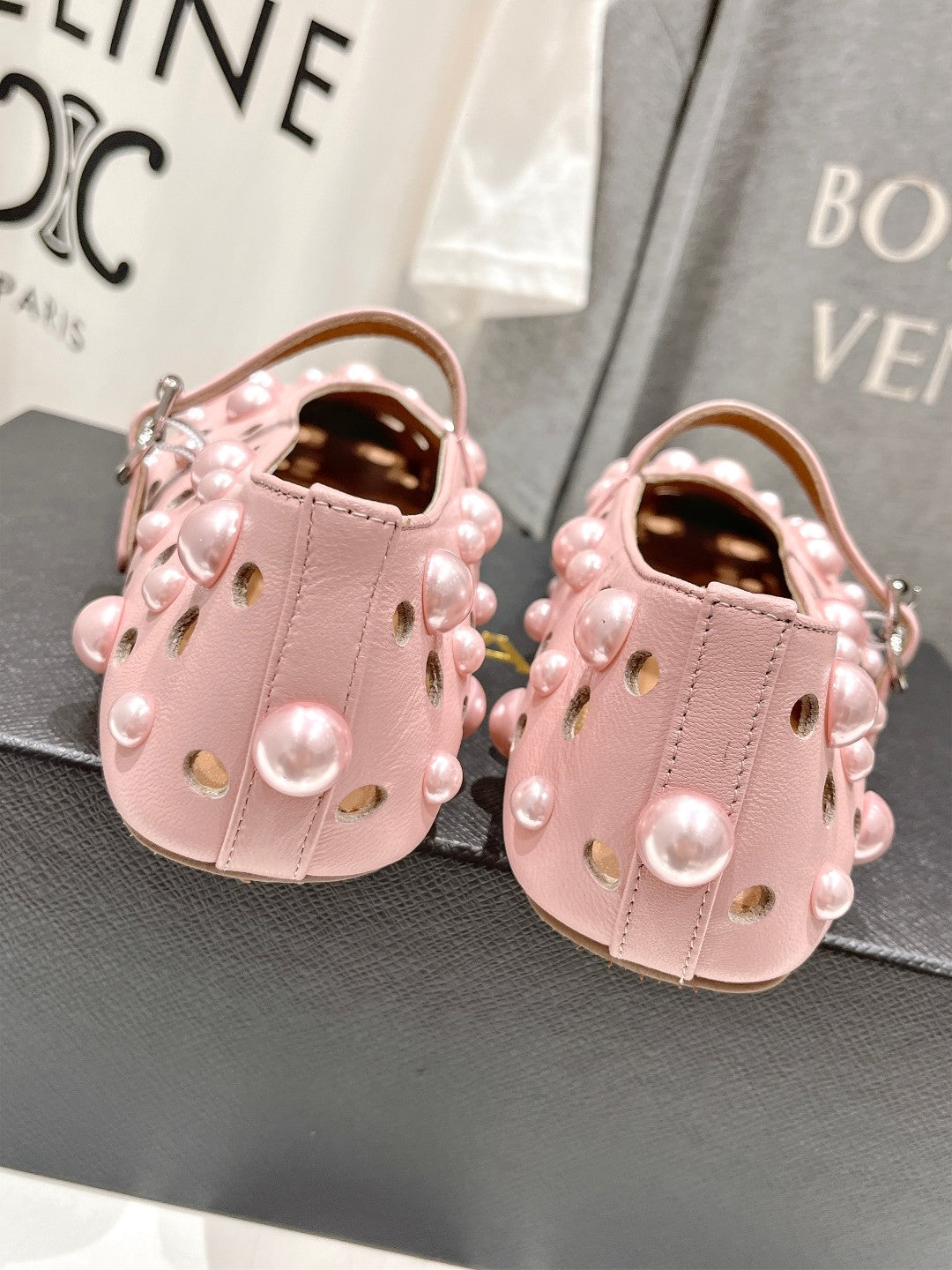 ALAIA PEARL MARY JANE SHOES IN LIGHT PINK LAMBSKIN - 35