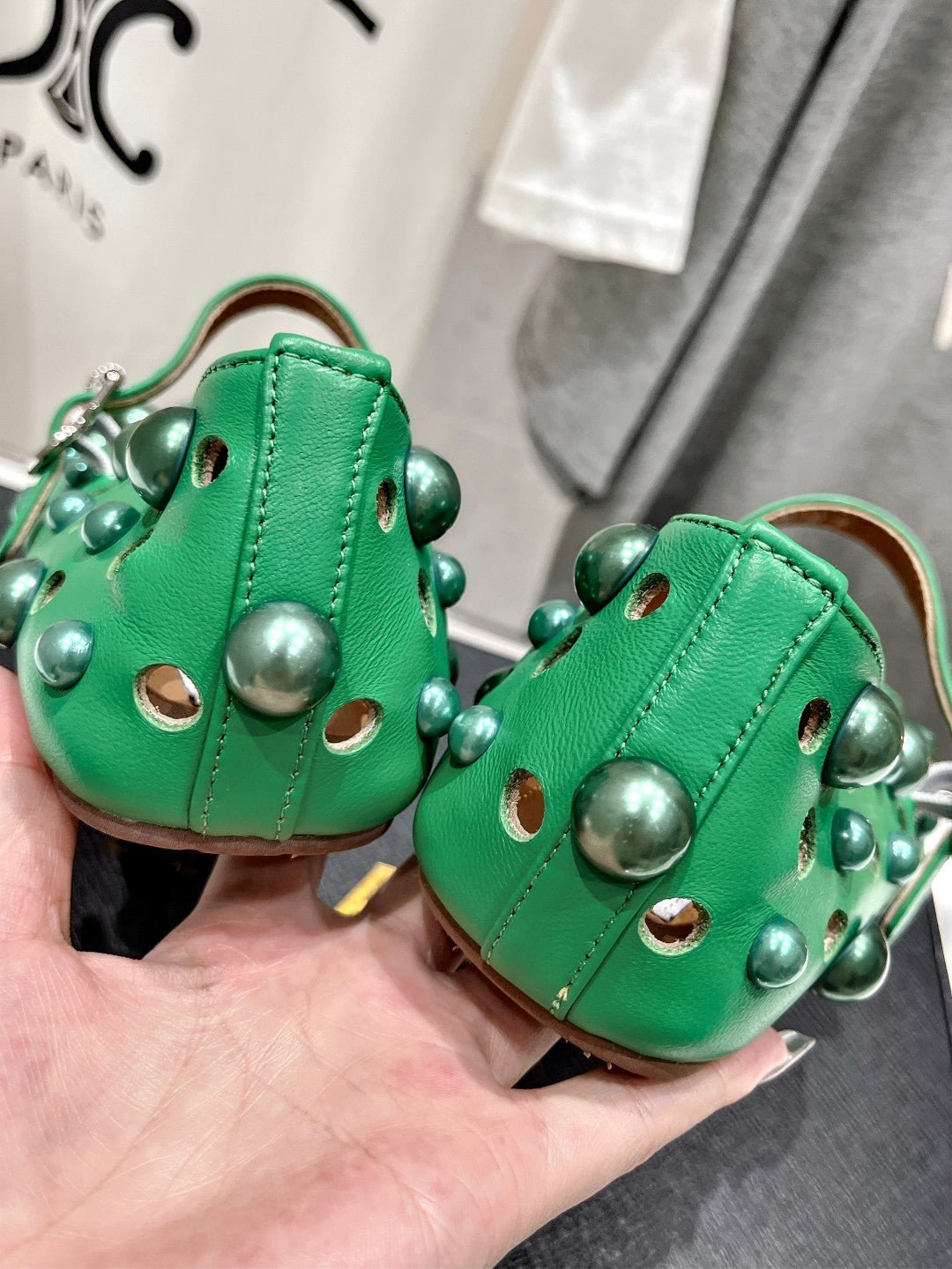 ALAIA PEARL MARY JANE SHOES IN EMERALD GREEN LAMBSKIN - 35