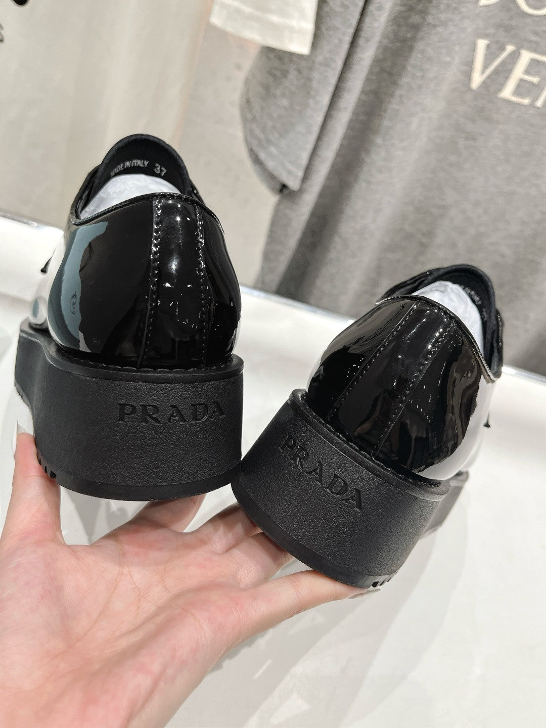 PRA BRUSHED LEATHER LOAFERS GLOSSY BLACK - 35