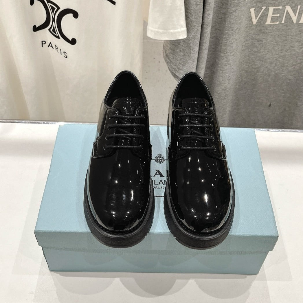 PRA BRUSHED LEATHER LOAFERS GLOSSY BLACK - 35