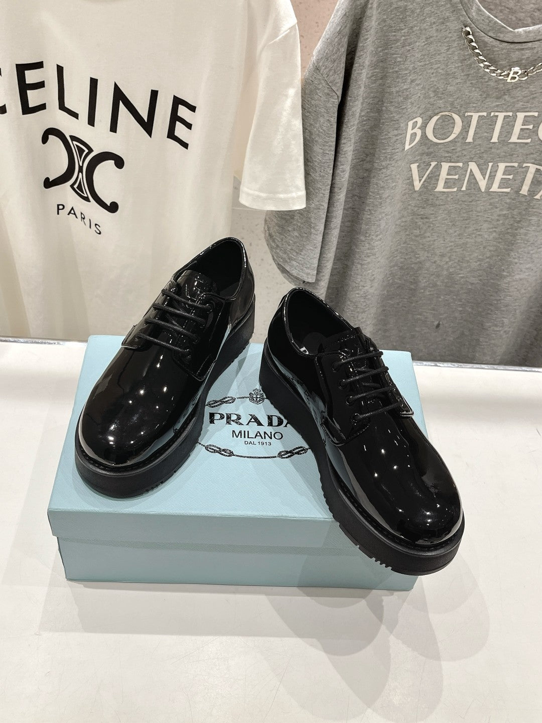 PRA BRUSHED LEATHER LOAFERS GLOSSY BLACK - 35