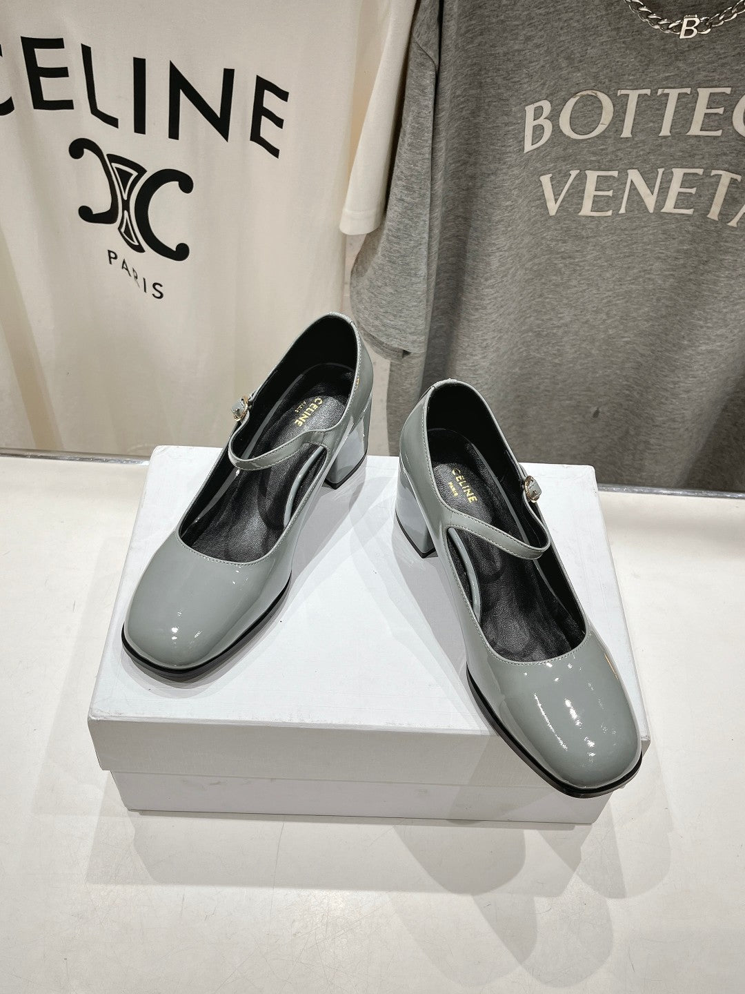 MEDIUM - HEEL MARY JANE SHOES IN SMOKE GREY GLOSSY CALFSKIN - 35