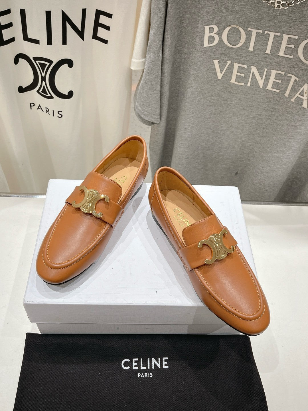 TRIOMPHE LOAFER IN BRONZE BROWN SMOOTH CALFSKIN GOLD HARDWARE - 35