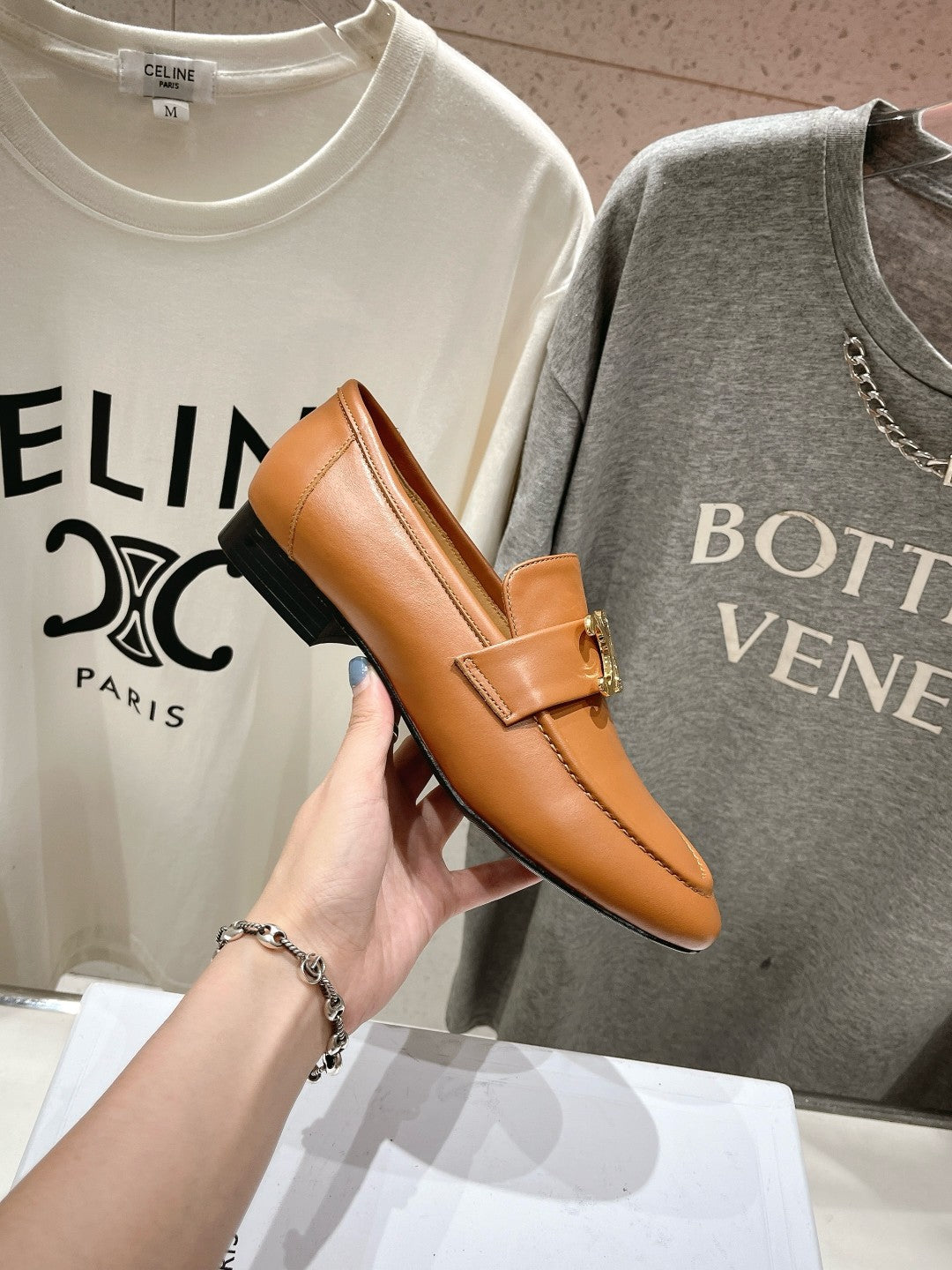TRIOMPHE LOAFER IN BRONZE BROWN SMOOTH CALFSKIN GOLD HARDWARE - 35