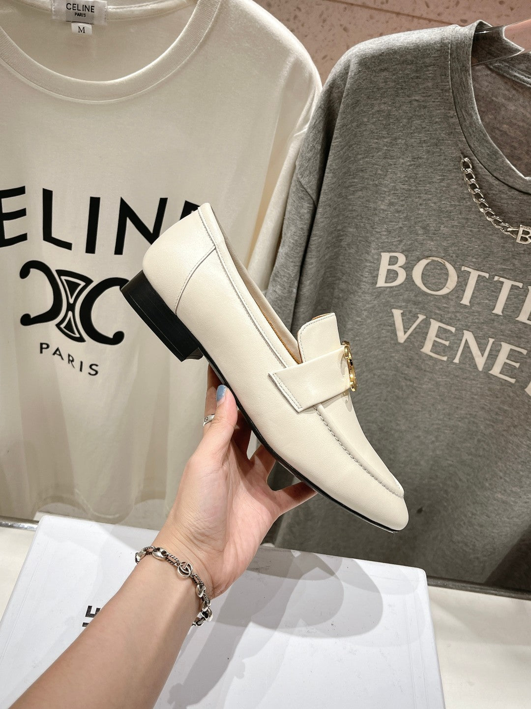 TRIOMPHE LOAFER IN WHITE SMOOTH CALFSKIN GOLD HARDWARE - 35