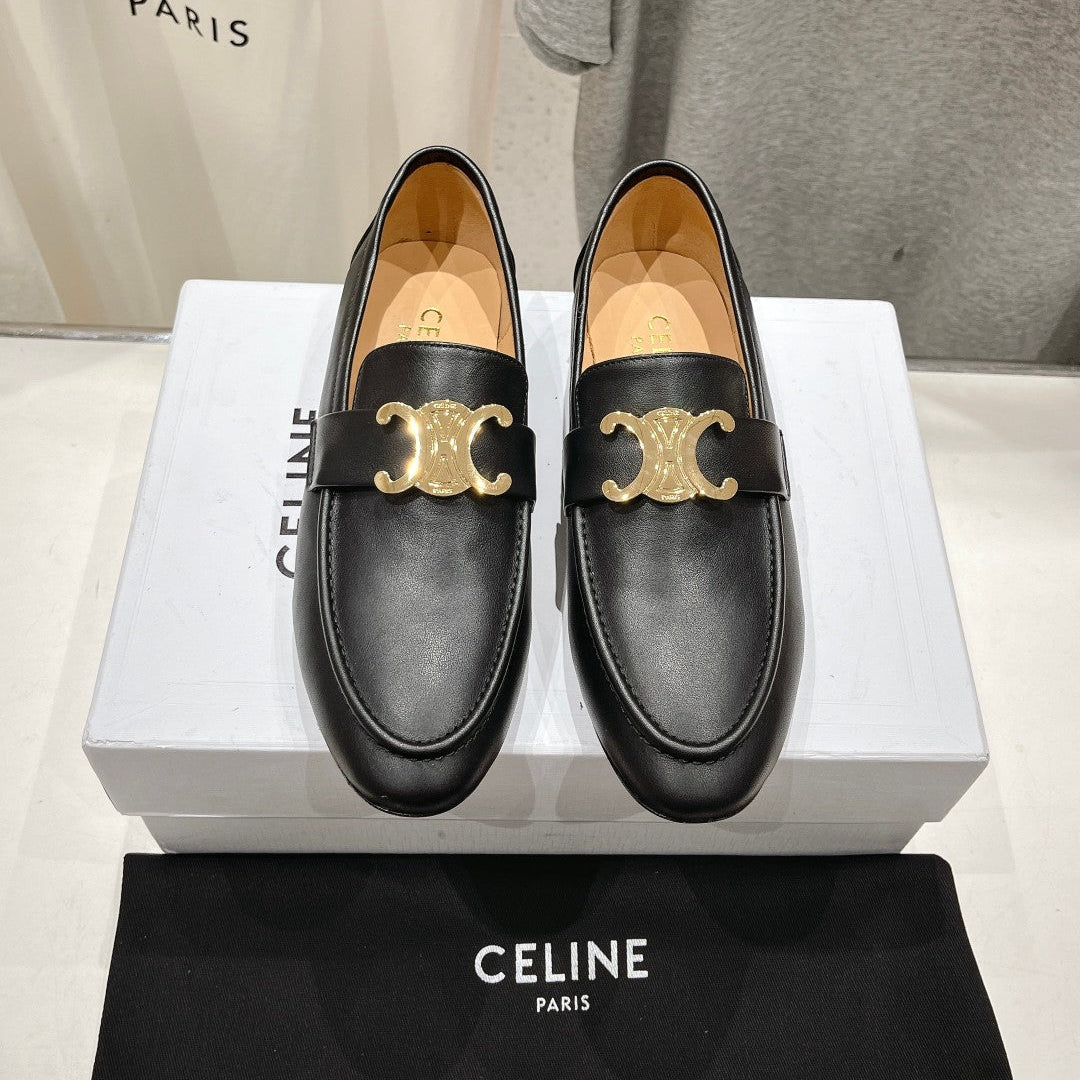 TRIOMPHE LOAFER IN BLACK SMOOTH CALFSKIN GOLD HARDWARE - 35
