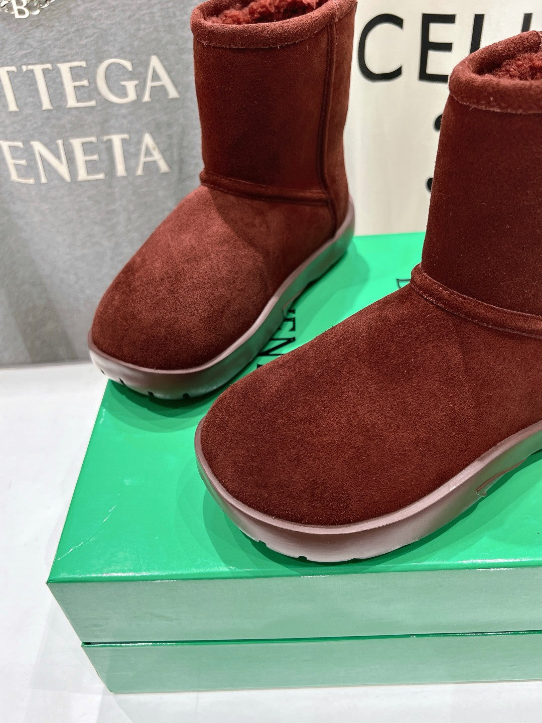 SNAP MINI ANKLE BOOTS IN JAM RED SUEDE AND SHEARLING LINING - 35
