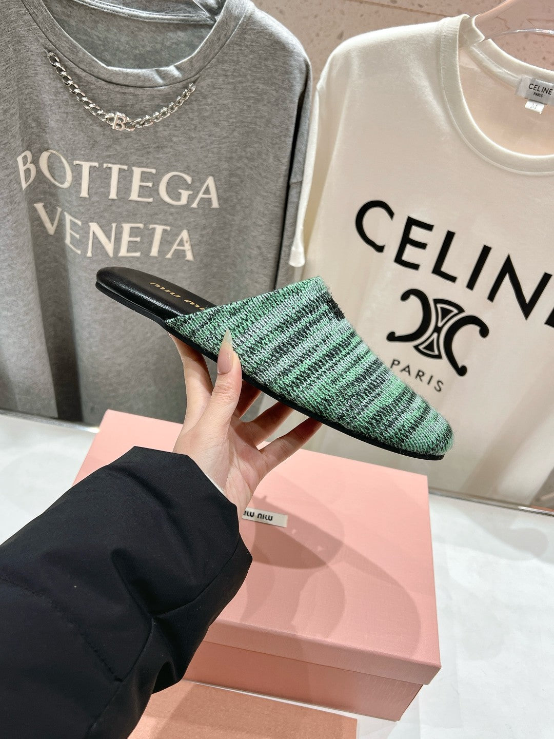 KNITTED MULES IN LIGHT GREEN MIX BLACK WOOL - 35