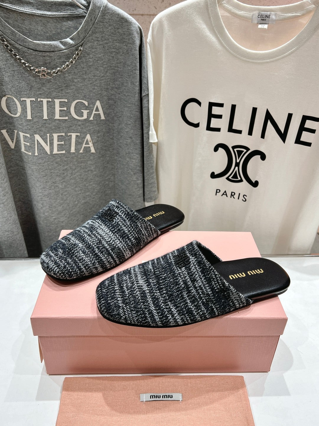 KNITTED MULES IN BLACK MIX WHITE WOOL - 35