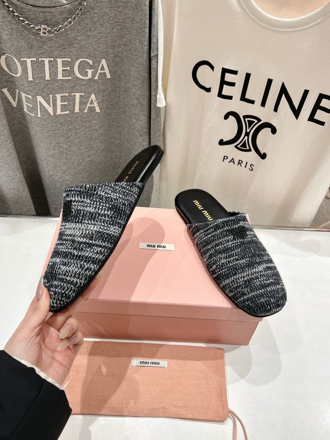 KNITTED MULES IN BLACK MIX WHITE WOOL - 35