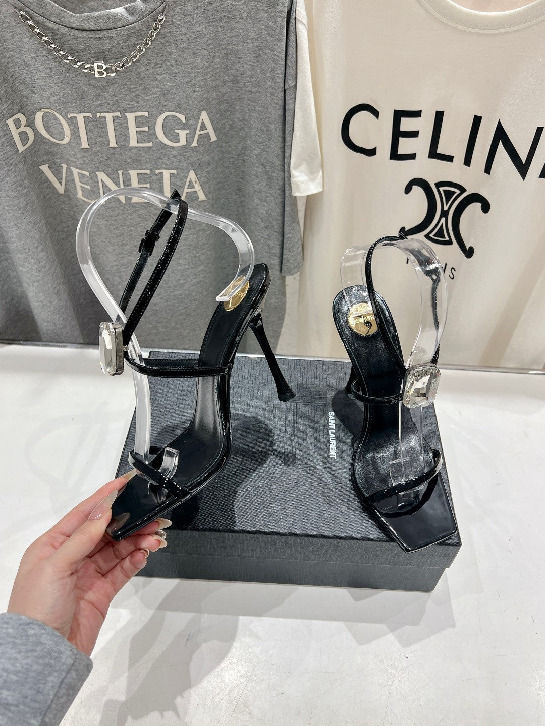 HIGH HEEL SANDALS IN BLACK GLOSSY CALFSKIN WTH STRAPS ATTACHED GEM - 35