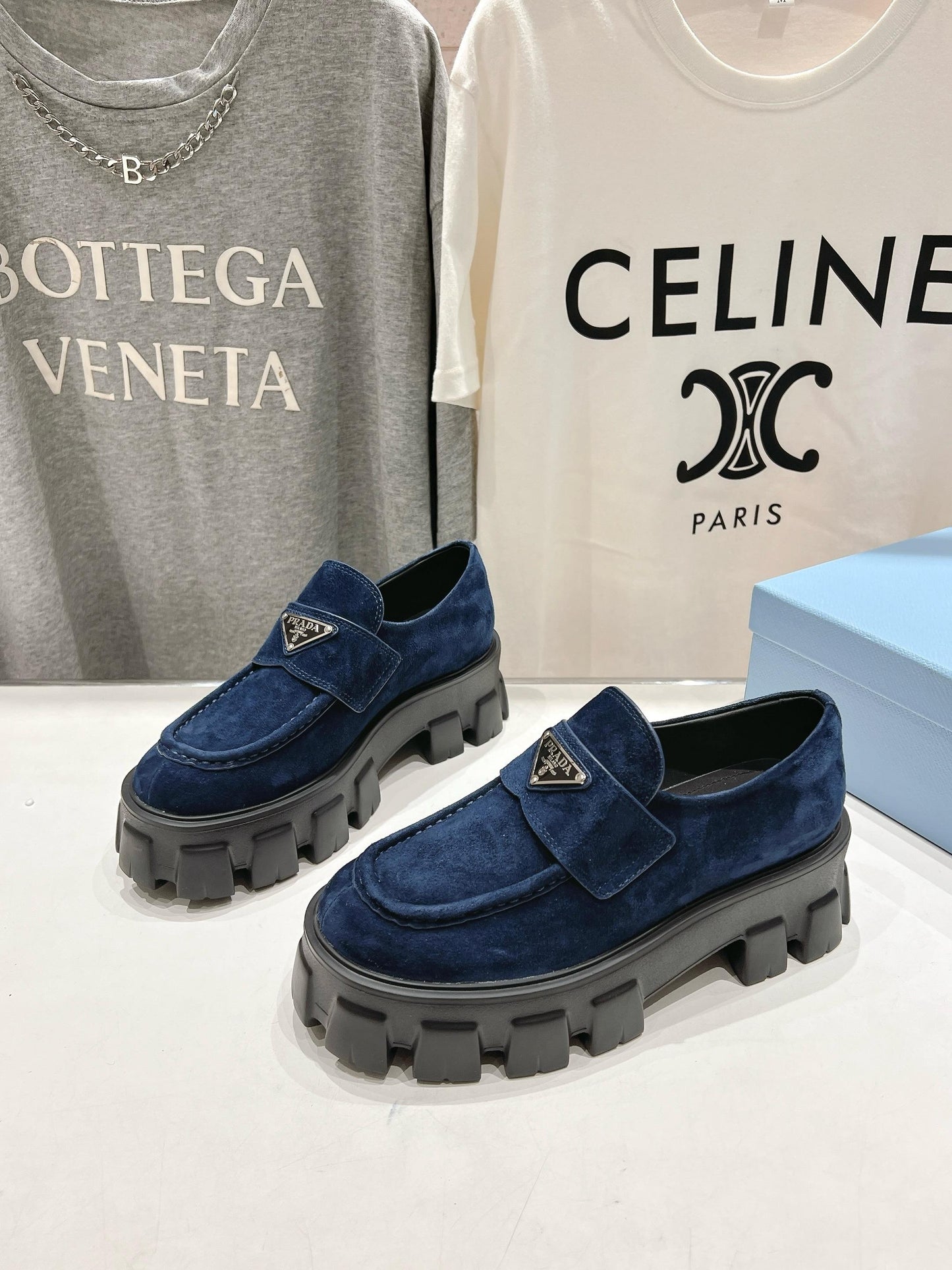 MONOLITH LOAFERS IN NAVY BLUE SUEDE - 35