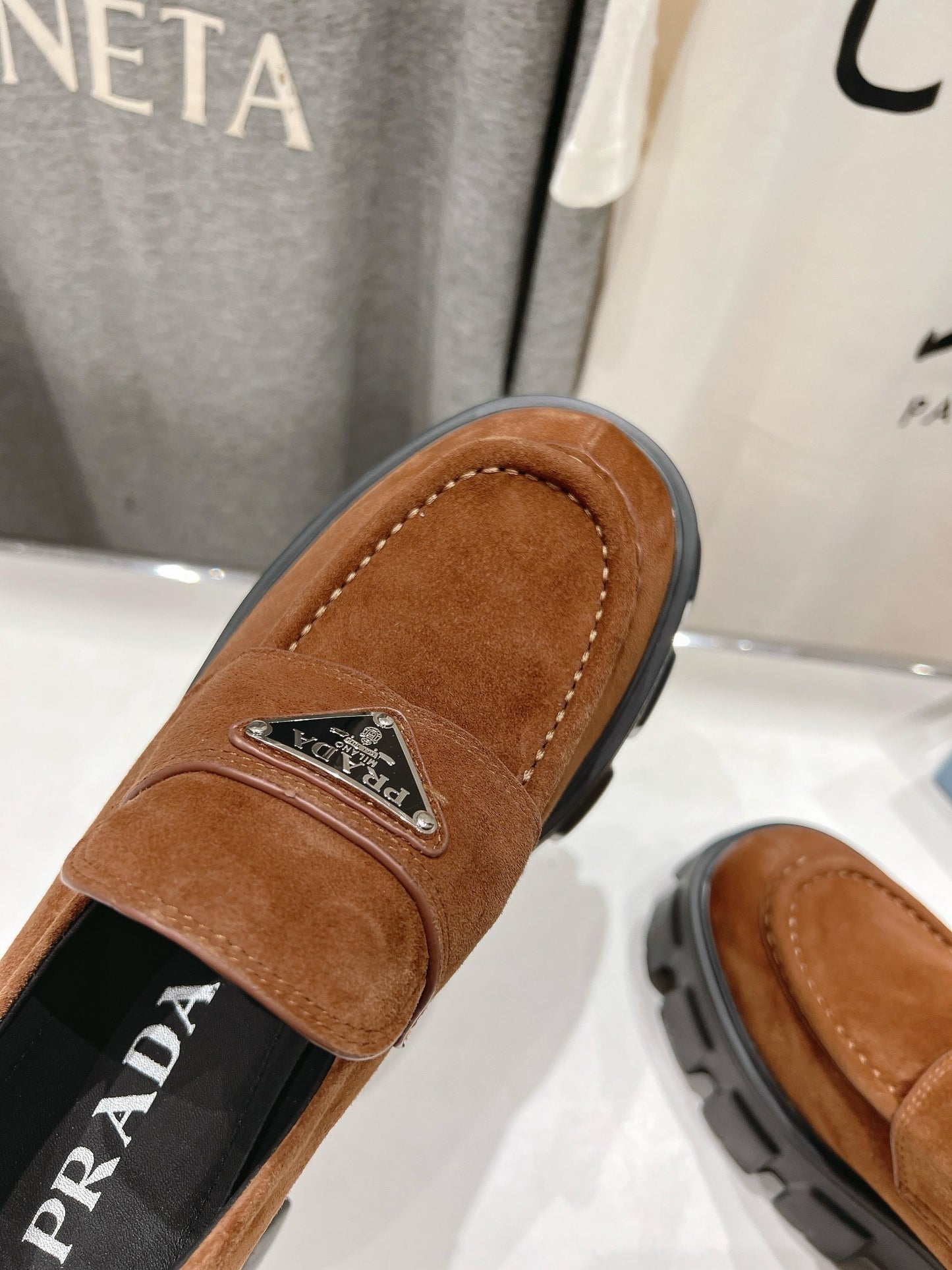 MONOLITH LOAFERS IN RED BROWN SUEDE - 35