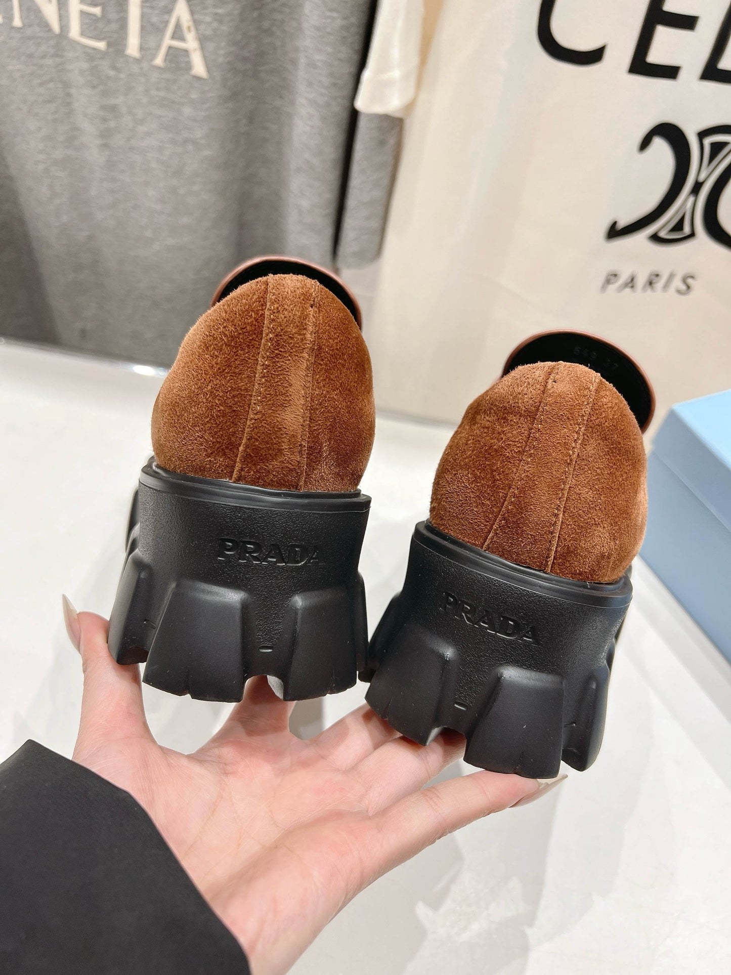MONOLITH LOAFERS IN RED BROWN SUEDE - 35
