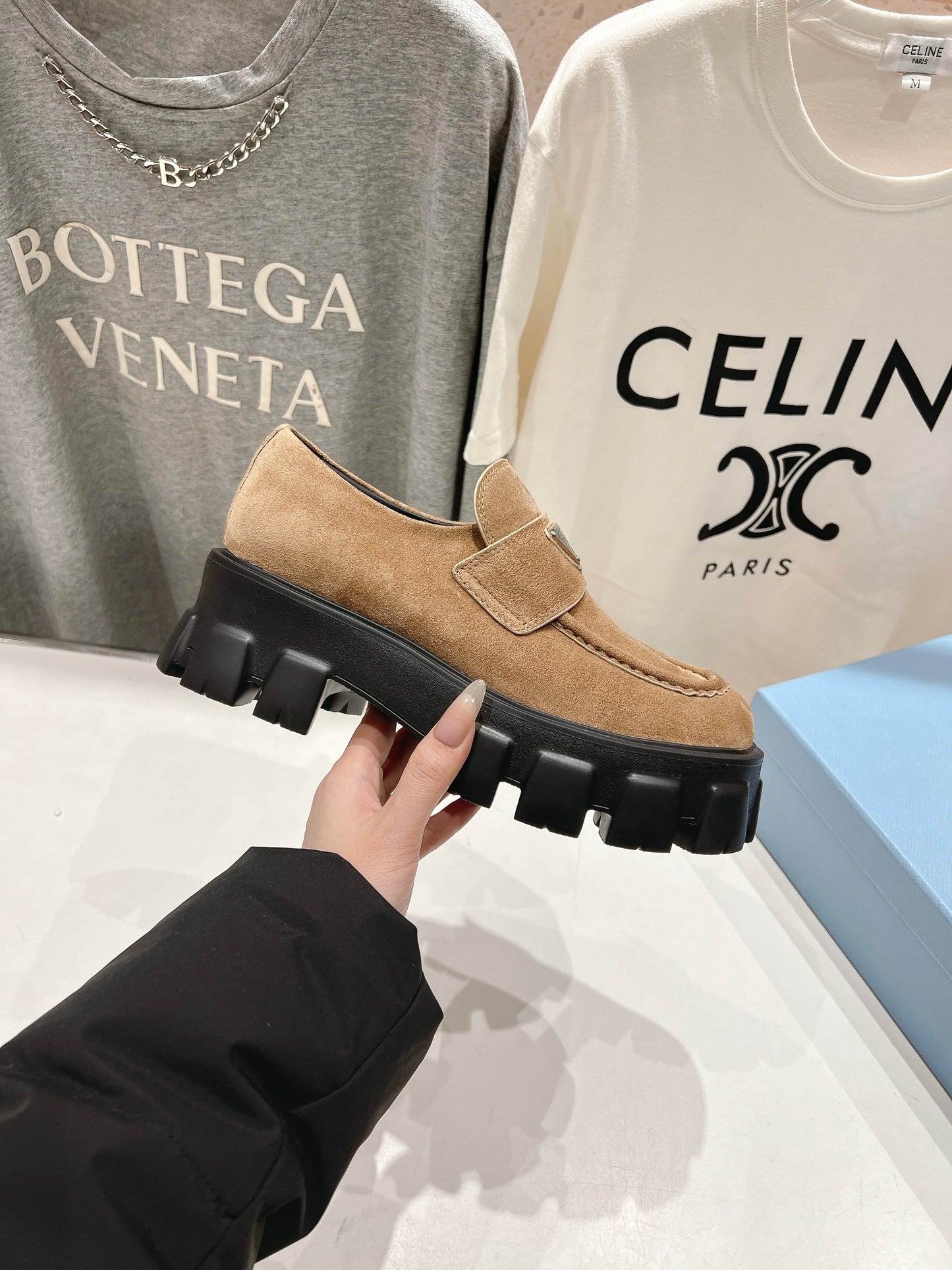 MONOLITH LOAFERS IN CAMEL BEIGE SUEDE - 35