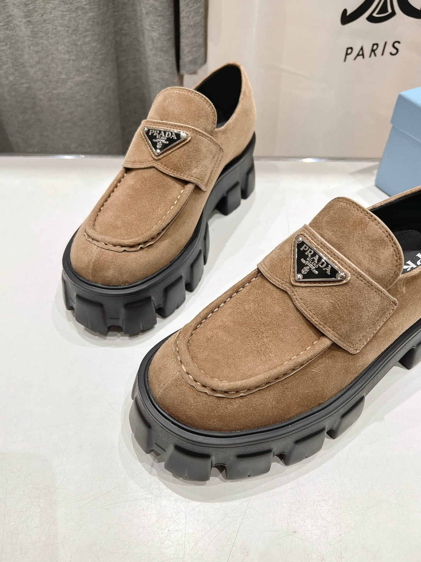 MONOLITH LOAFERS IN CAMEL BEIGE SUEDE - 35