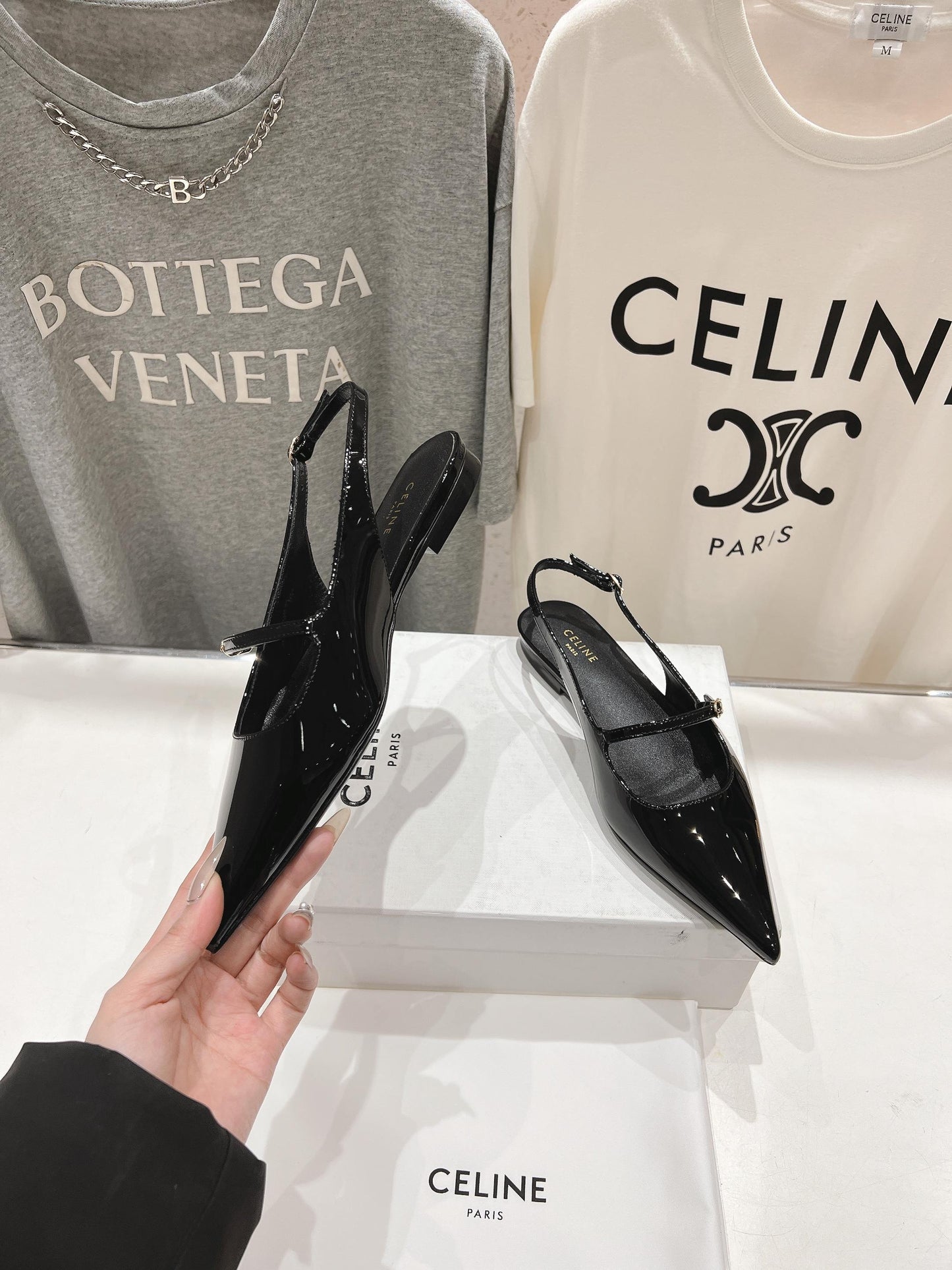 JUDY FLAT SLINGBACK IN BLACK PATENT CALFSKIN - 34
