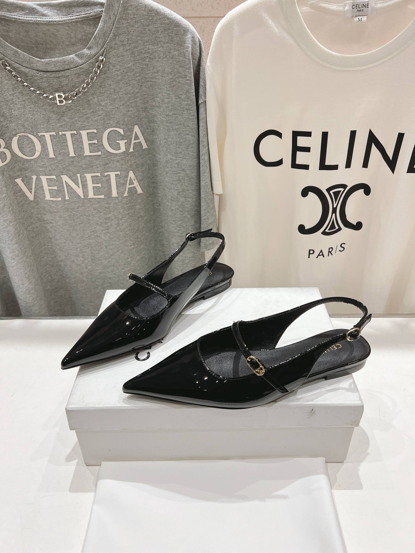 JUDY FLAT SLINGBACK IN BLACK PATENT CALFSKIN - 34
