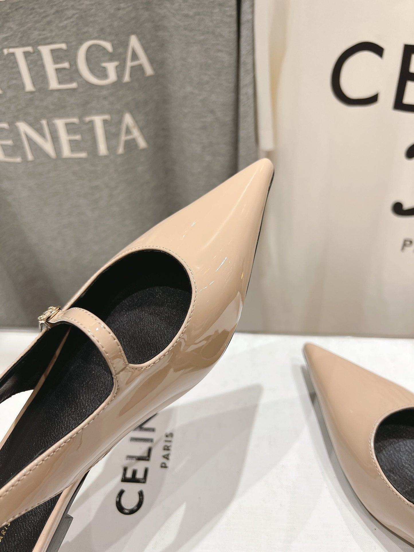 JUDY FLAT SLINGBACK IN TAN BEIGE PATENT CALFSKIN - 34