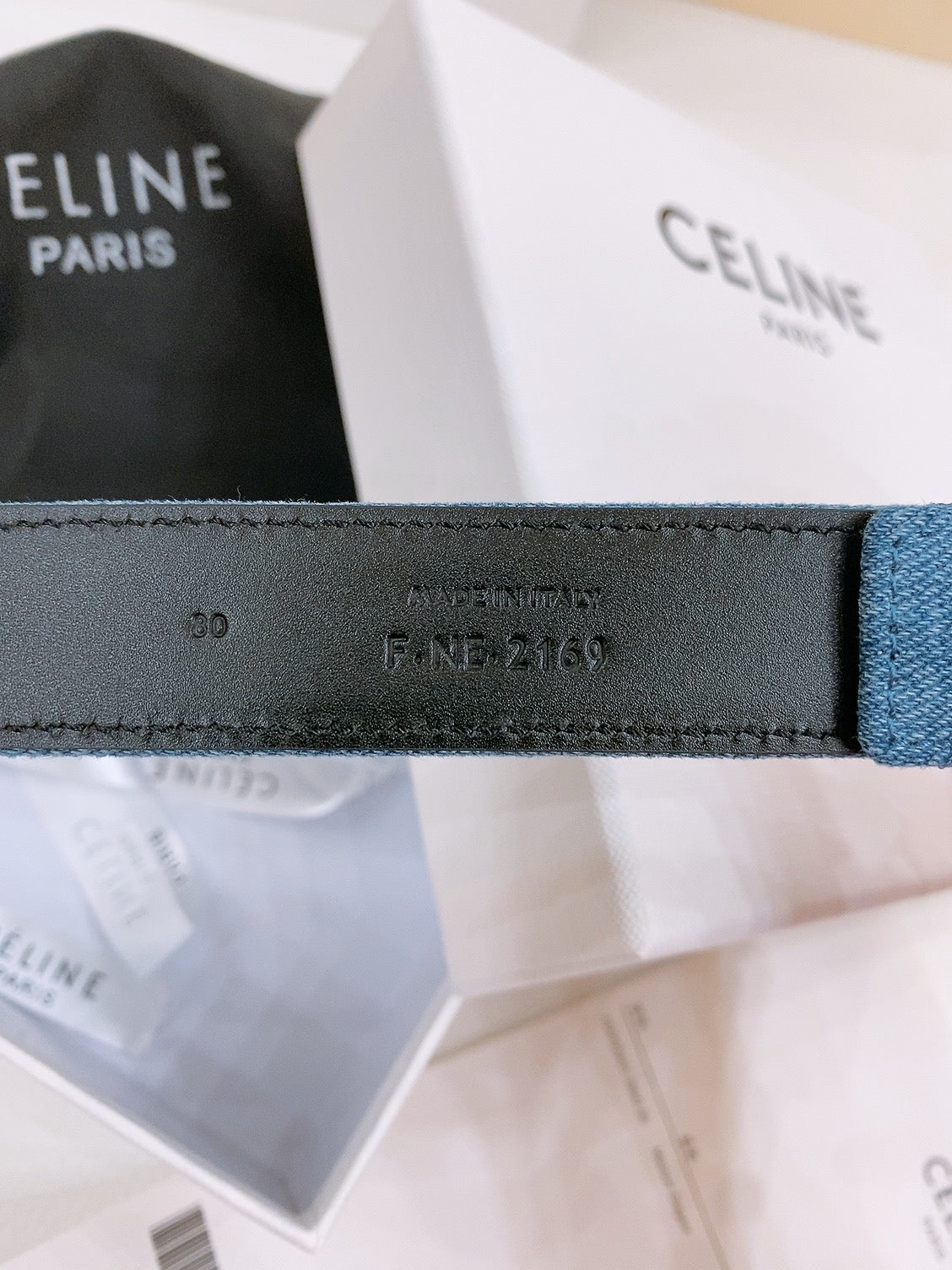 CELINE 25S BELT TRIOMPHE TAURILLON 25MM IN BLACK CALFSKIN AND DENIM 558346 - 26 - 28