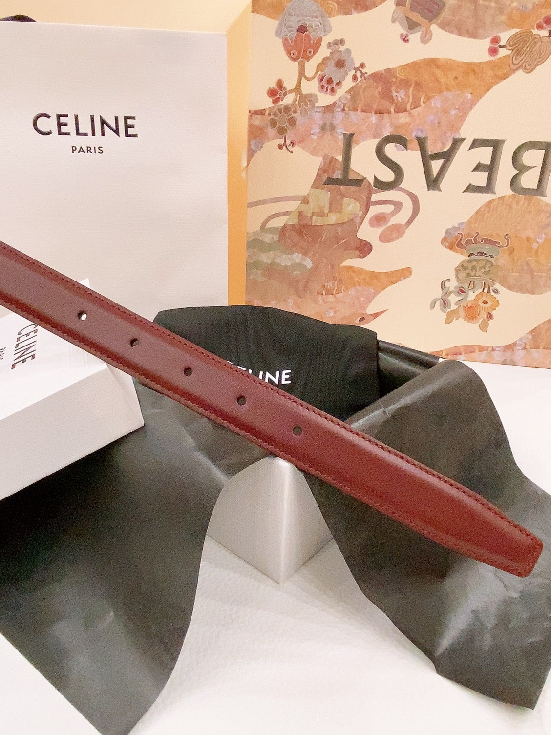 CELINE 25S BELT 25MM REVERSIBLE TRIOMPHE IN BURGUNDY CALFSKIN 565534 - 26 - 28