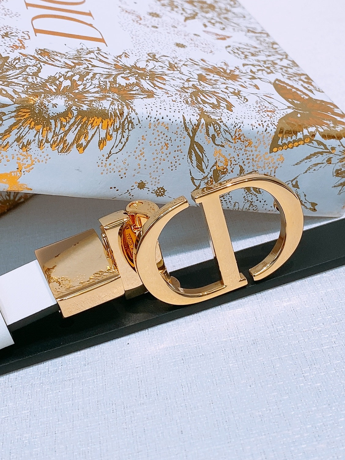 DIOR 25S BELT 20 MM IN LIGHT BLUE GREY CALFSKIN 572897 - 30